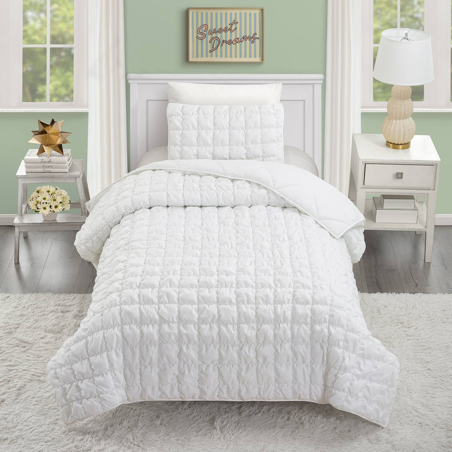 Perfectly cushiony cloud like quilt with puffed channel stitching in sky blue