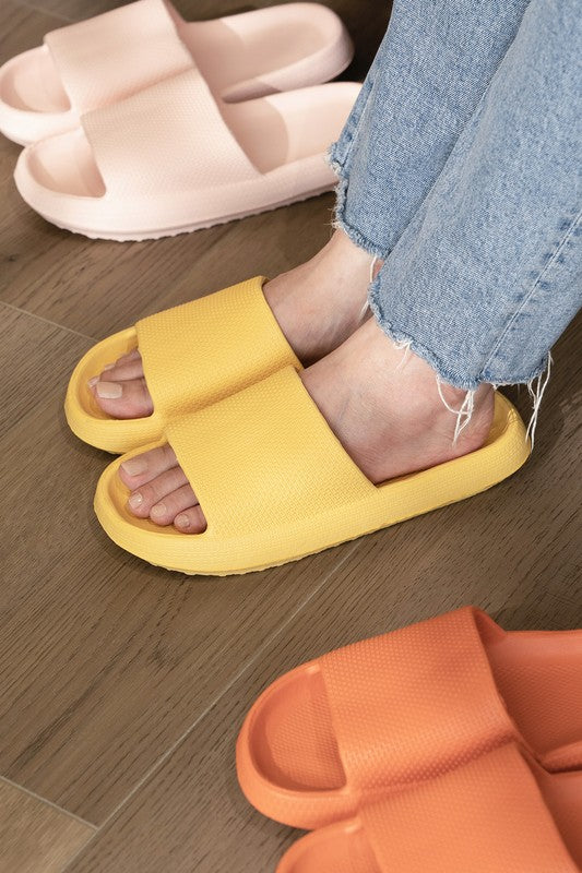 Free Foam Slippers